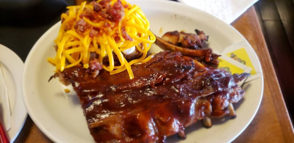 Texas Roadhouse | restaurant | 2299 N 2nd St, Millville, NJ 08332, USA | 8562931894 OR +1 856-293-1894