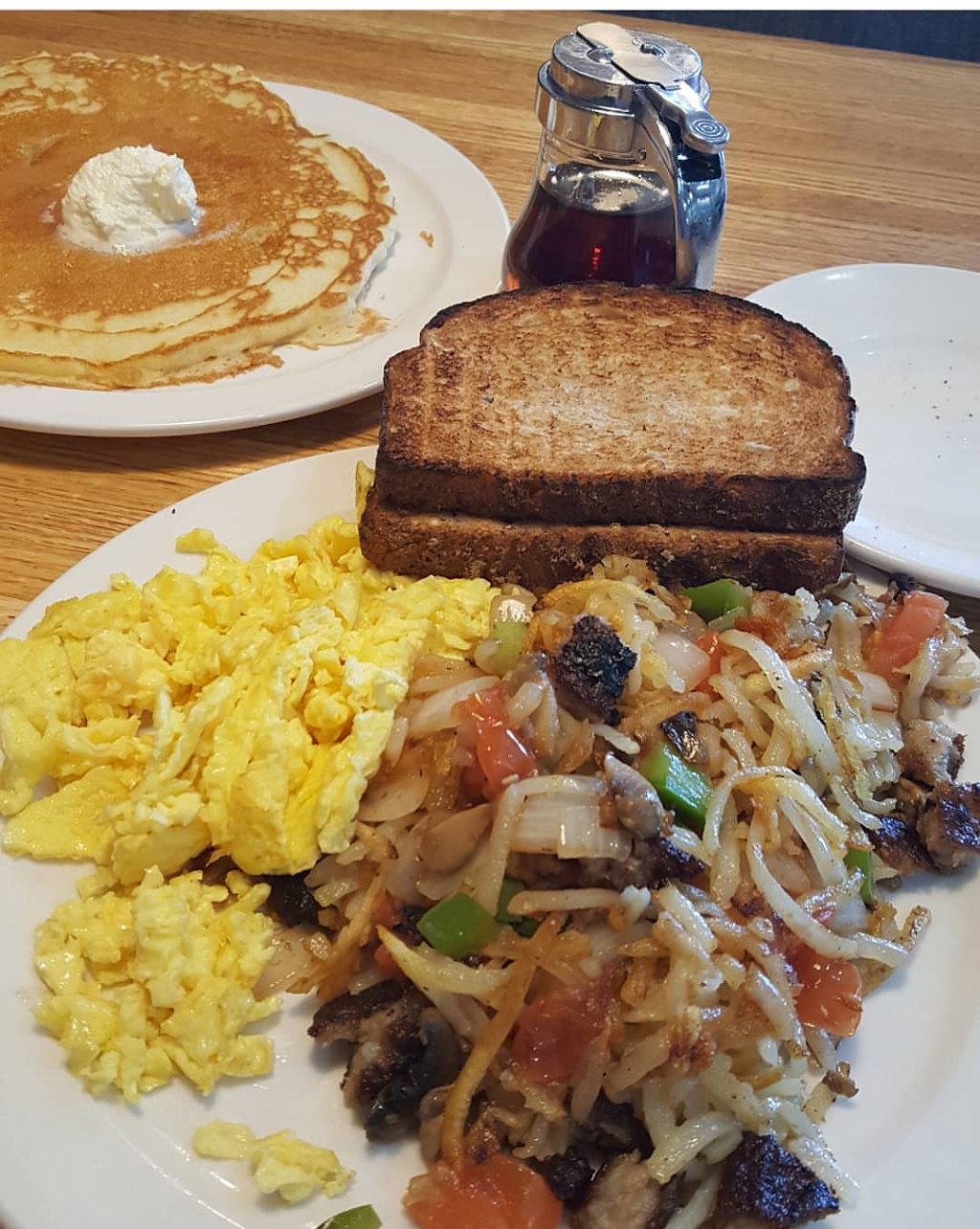 Highland Cafe & Bakery | cafe | 2012 Ford Pkwy, St Paul, MN 55116, USA | 6516983400 OR +1 651-698-3400