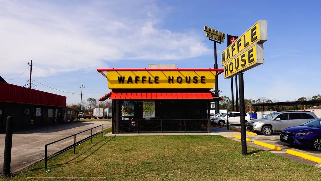 Waffle House | meal takeaway | 2998 Grand Point Hwy, Breaux Bridge, LA 70517, USA | 3373325110 OR +1 337-332-5110