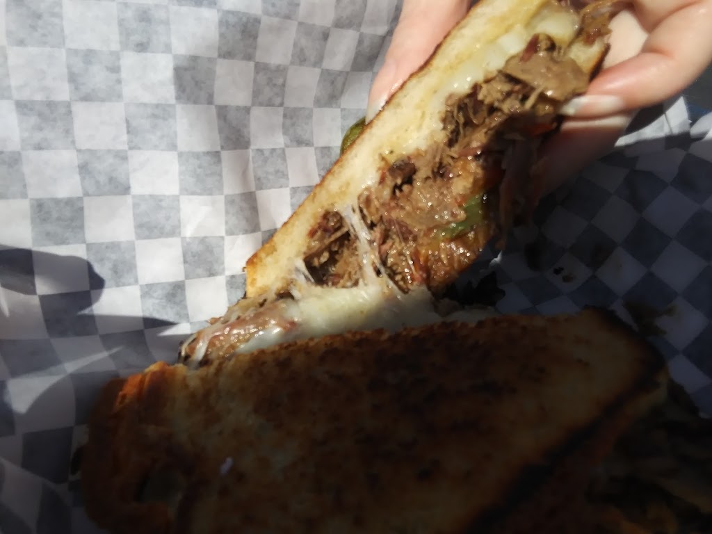 SoCheesyGrilledCheeseTruck | restaurant | 135 E Florida Ave, Hemet, CA 92543, USA | 9515650406 OR +1 951-565-0406