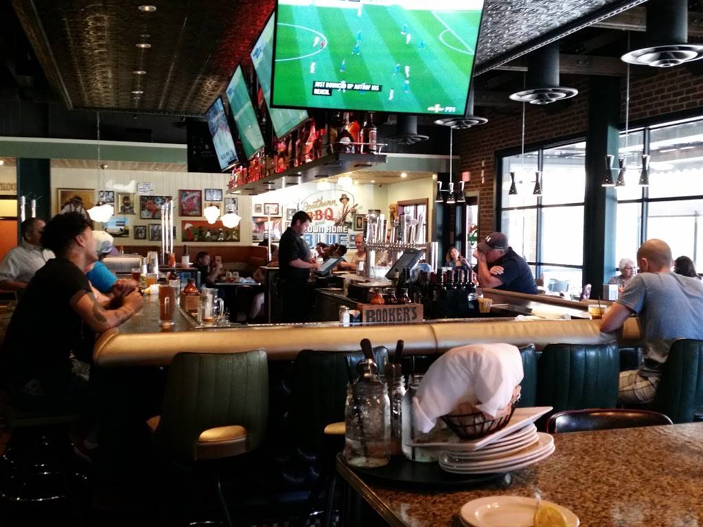 Lucilles Smokehouse Bar-B-Que | restaurant | Sunvalley Shopping Center, 486 Sun Valley Mall, Concord, CA 94520, USA | 9256777427 OR +1 925-677-7427