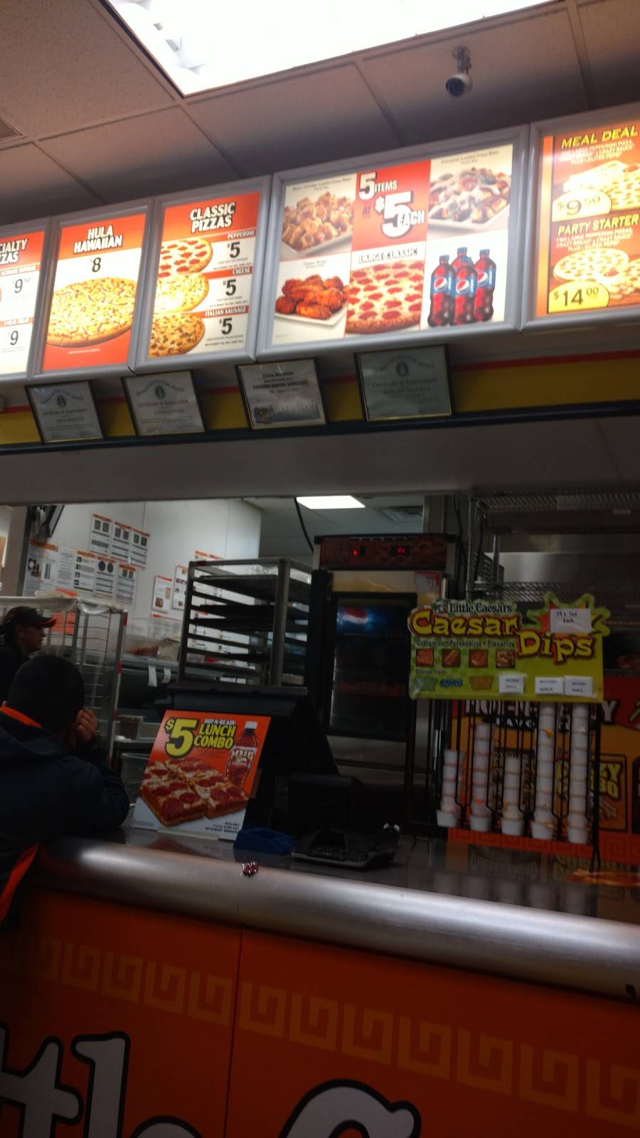 Little Caesars Pizza | meal takeaway | 3220 SE 14th St, Des Moines, IA 50320, USA | 5153655000 OR +1 515-365-5000