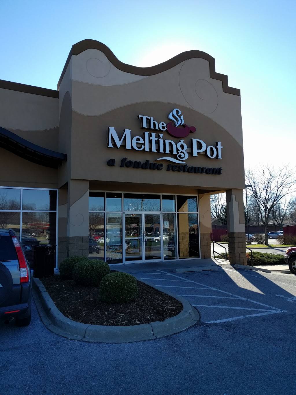 The Melting Pot | restaurant | 2045 S Hurstbourne Pkwy, Louisville, KY 40220, USA | 5024914762 OR +1 502-491-4762