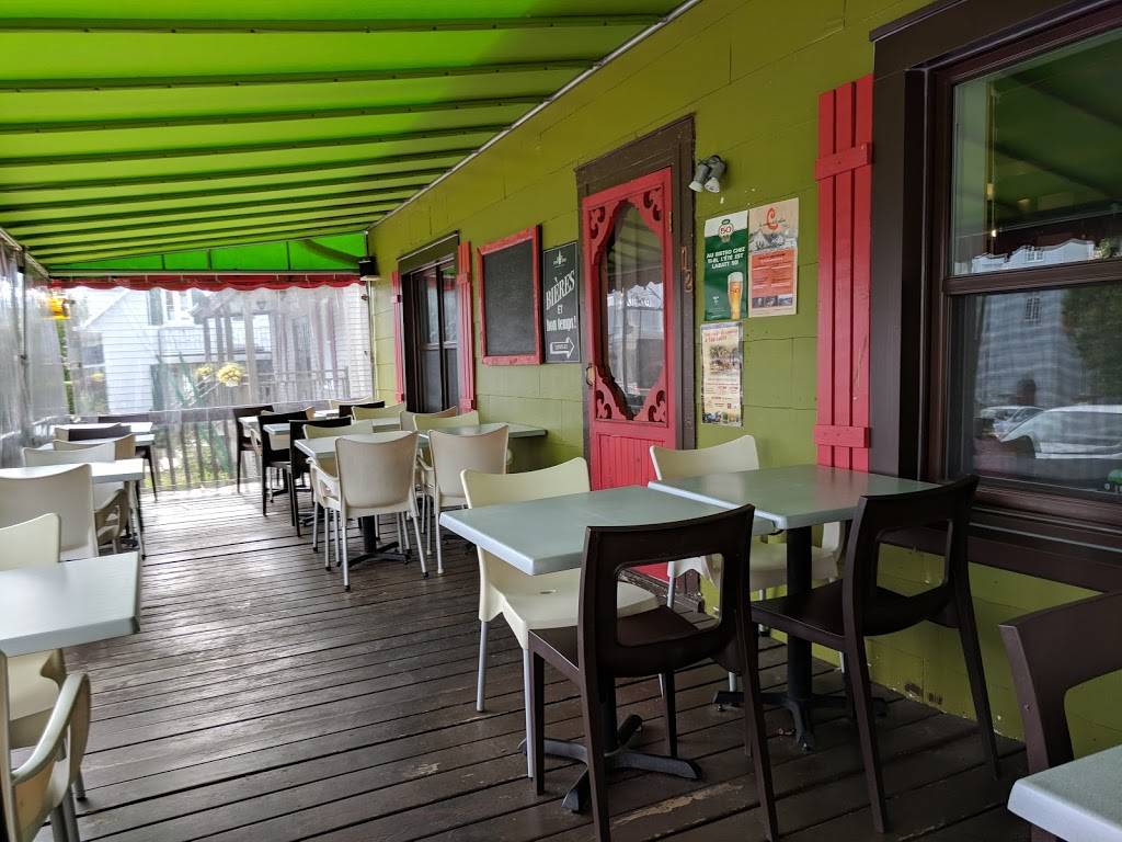 Bistro Chez Ti-Bi inc. | restaurant | 12 Place de lÉglise, Cap-Santé, QC G0A 1L0, Canada | 4182856943 OR +1 418-285-6943