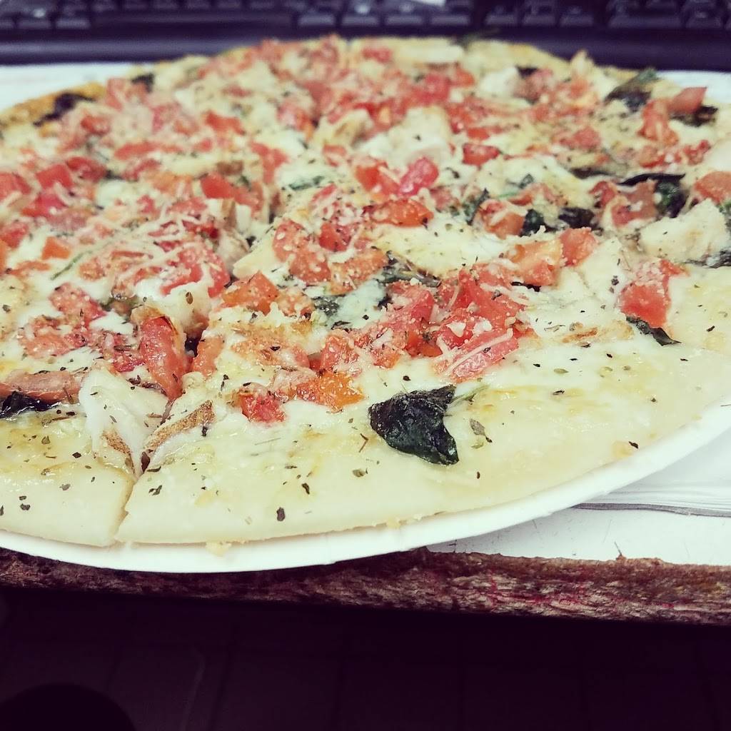 Papa Murphys Take N Bake Pizza | meal takeaway | 565 Swan Rd, De Pere, WI 54115, USA | 9203300202 OR +1 920-330-0202