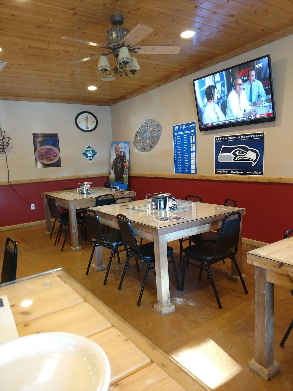 Varsity Pizza | restaurant | 32619 Mountain Hwy E, Eatonville, WA 98328, USA | 2538469999 OR +1 253-846-9999