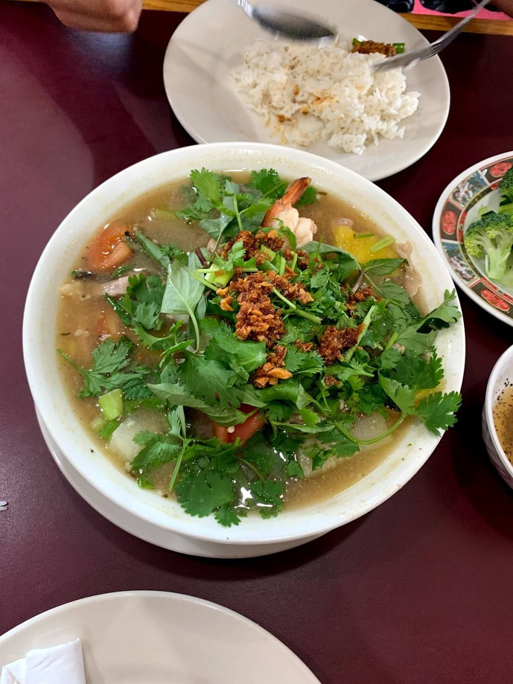 Kolap Restaurant | restaurant | 601 Dale St N, St Paul, MN 55103, USA | 6513366108 OR +1 651-336-6108