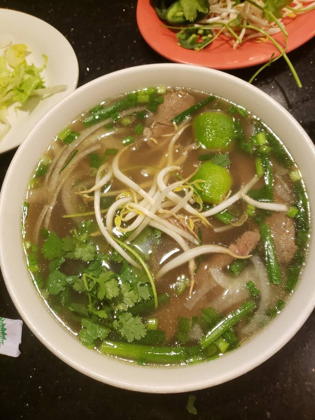Pho Que Huong | restaurant | 291 E Round Grove Rd, Lewisville, TX 75067, USA | 2144889122 OR +1 214-488-9122