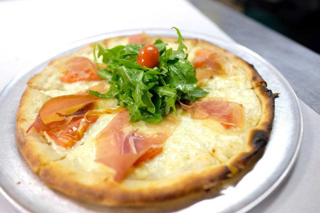 The Cove Restaurant & Oyster Bar | restaurant | 74 Shore Rd, Glen Cove, NY 11542, USA | 5166761211 OR +1 516-676-1211