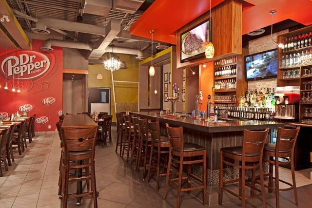 Gilligans Fire Grill Amherstburg | restaurant | 400 Sandwich St S, Amherstburg, ON N9V 3L4, Canada | 5197367300 OR +1 519-736-7300