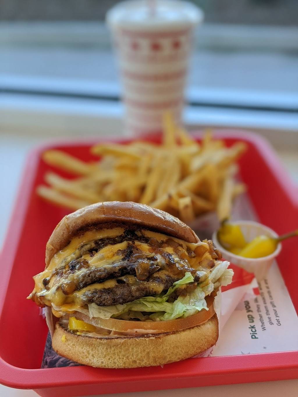 In-N-Out Burger | restaurant | 2200 S Central Ave, Compton, CA 90220, USA | 8007861000 OR +1 800-786-1000