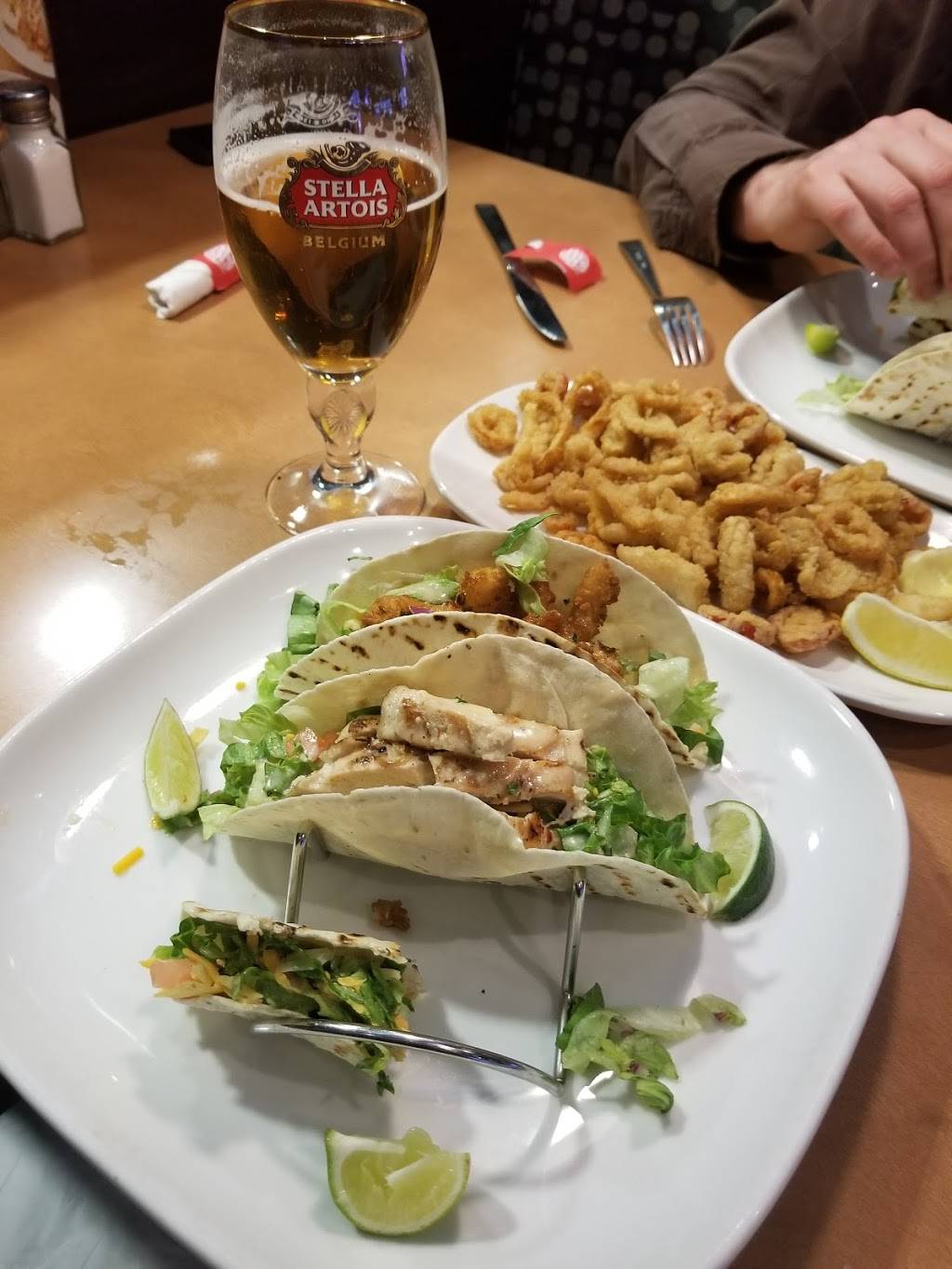 Boston Pizza | restaurant | 780 St Clair St, Chatham-Kent, ON N7L 0E8, Canada | 5193511000 OR +1 519-351-1000