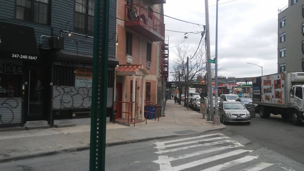 Popeyes Louisiana Kitchen | restaurant | 1052 Flushing Ave, Brooklyn, NY 11237, USA | 3474047042 OR +1 347-404-7042