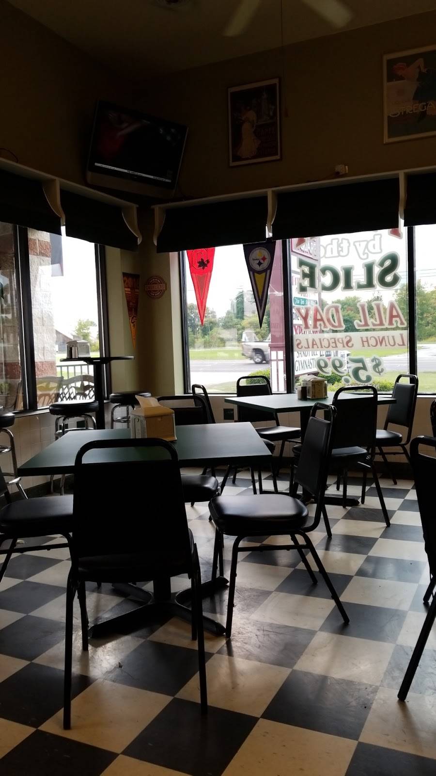 Bruno Brothers Pizza | restaurant | 8381 Market St, Youngstown, OH 44512, USA | 3307260055 OR +1 330-726-0055