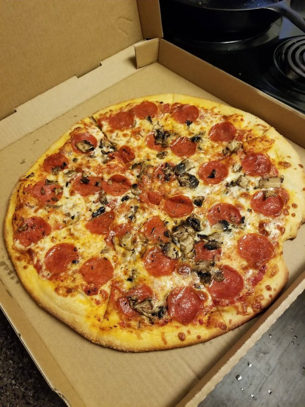 Giovannis Pizza Stand | restaurant | 2900 S Lamar Blvd, Austin, TX 78704, USA | 5124427033 OR +1 512-442-7033