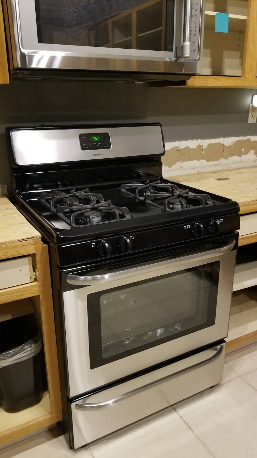 Yum Yum Donuts | cafe | 16530 Soledad Canyon Rd, Canyon Country, CA 91351, USA | 6612529992 OR +1 661-252-9992