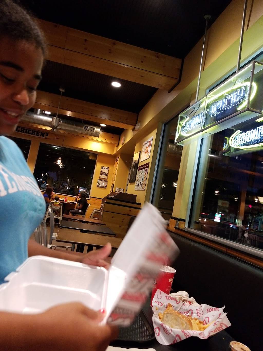 Raising Canes Chicken Fingers | meal takeaway | 1322 N Collins St, Arlington, TX 76011, USA | 8174592560 OR +1 817-459-2560