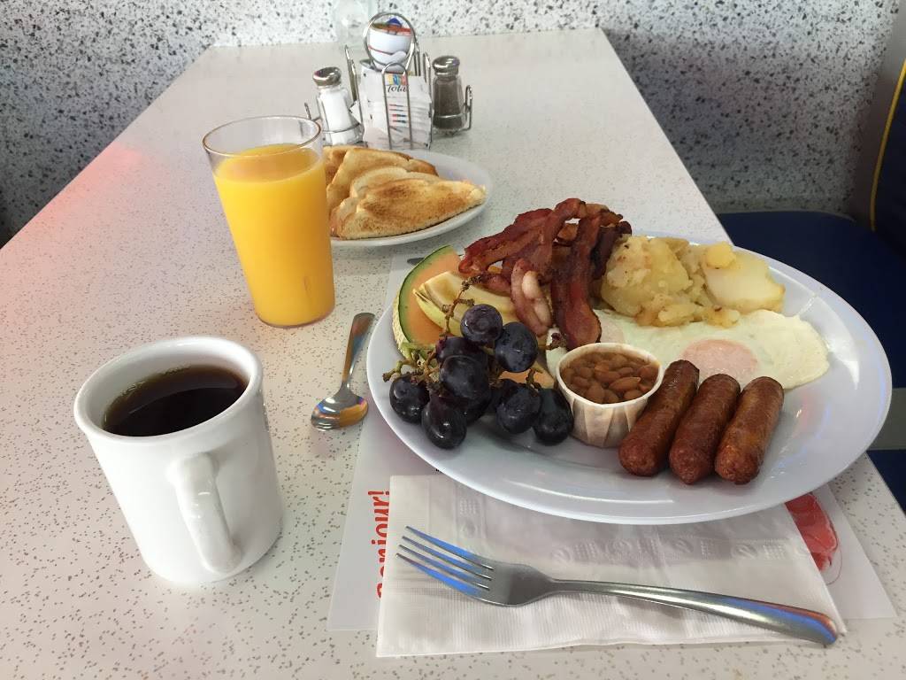 Restaurant La Belle Province | restaurant | 1001 Avenue Gilles Villeneuve, Berthierville, QC J0K 1A0, Canada | 4508361515 OR +1 450-836-1515