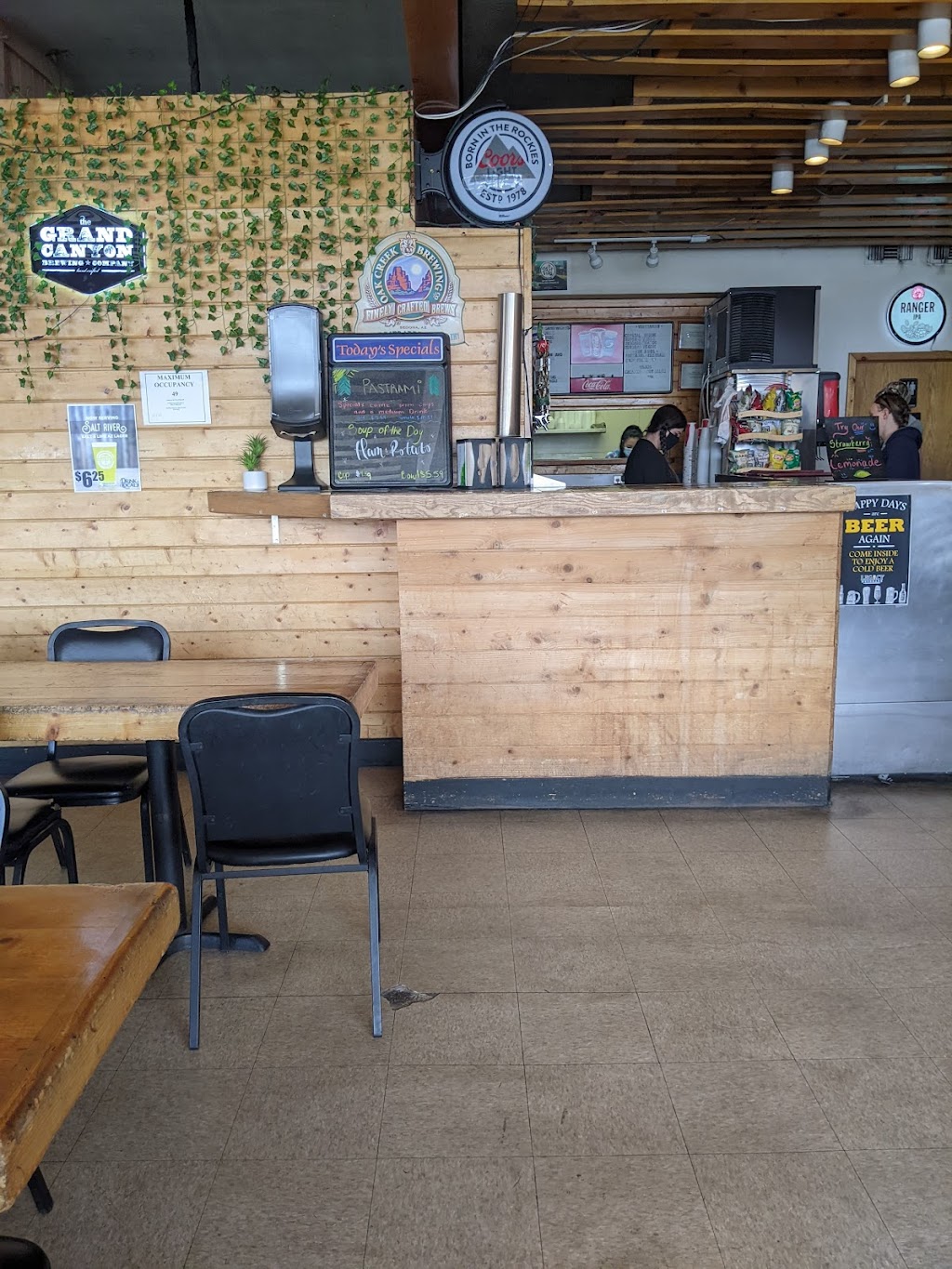 Crystal Creek Sandwich Co | meal takeaway | 1051 S Milton Rd B, Flagstaff, AZ 86001, USA | 9287749373 OR +1 928-774-9373