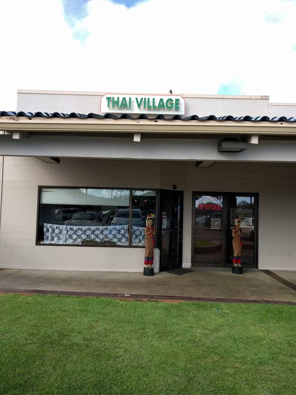 Thai Village | restaurant | 94-1040 Waipio Uka St #13, Waipahu, HI 96797, USA | 8086782878 OR +1 808-678-2878