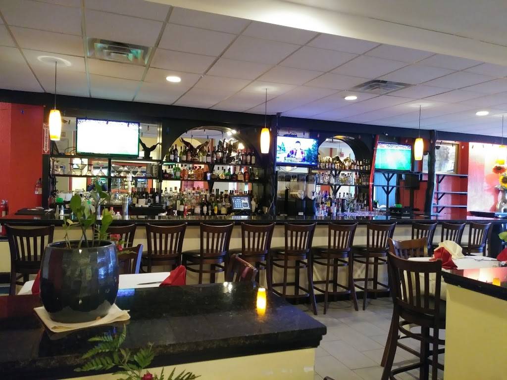 El Aguila Restaurant | restaurant | 7926 Georgia Ave, Silver Spring, MD 20910, USA | 3015873000 OR +1 301-587-3000