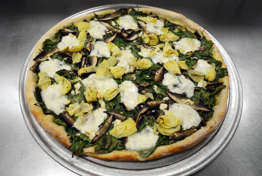 Flying Saucer Pizza Company | restaurant | 118 Washington St, Salem, MA 01970, USA | 9785948189 OR +1 978-594-8189