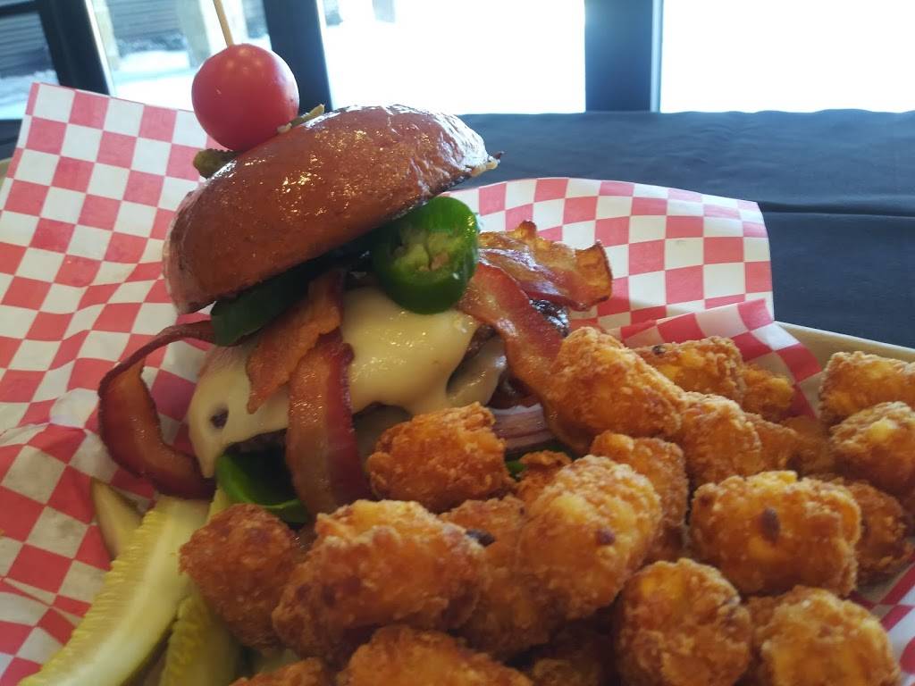 Peddlers Pub | restaurant | 161 St Anthony Ave Suite 101, St Paul, MN 55103, USA | 6512279246 OR +1 651-227-9246