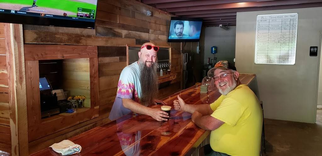 Portland Pizza & Pub | restaurant | 819 N Broadway, Portland, TN 37148, USA | 6157455265 OR +1 615-745-5265