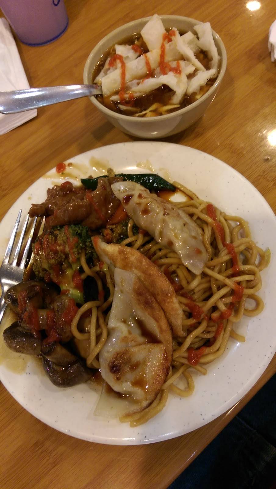 Golden Star Buffet | restaurant | 9679 Lost Knife Rd, Gaithersburg, MD 20877, USA | 3018698866 OR +1 301-869-8866