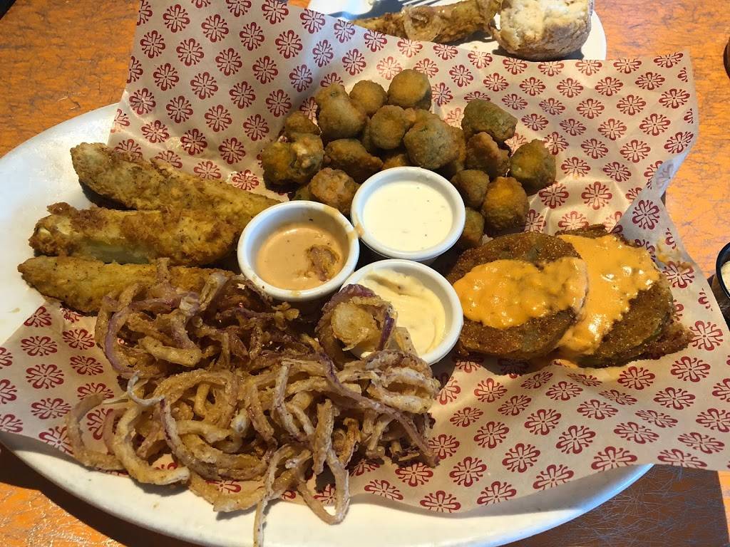 Lucilles Smokehouse Bar-B-Que | restaurant | 2550 Park Ave, Tustin, CA 92782, USA | 7142591227 OR +1 714-259-1227