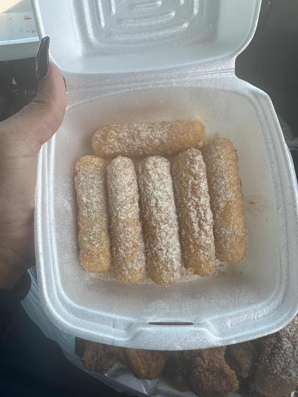 The Grub Hub Food Truck | restaurant | 2902 Almeda Genoa Rd, Houston, TX 77047, USA | 3463001908 OR +1 346-300-1908