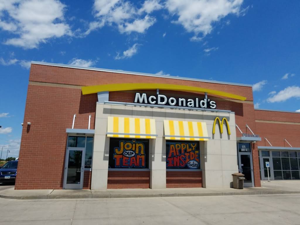 McDonalds | cafe | 675 Pacha Pkwy, North Liberty, IA 52317, USA | 3196652230 OR +1 319-665-2230
