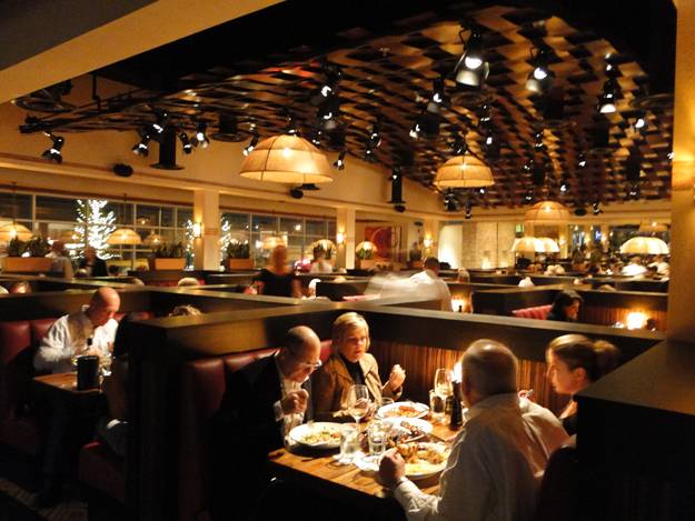 Waterfront Grill Tulsa | restaurant | 120 Aquarium Dr, Jenks, OK 74037, USA | 9185186300 OR +1 918-518-6300