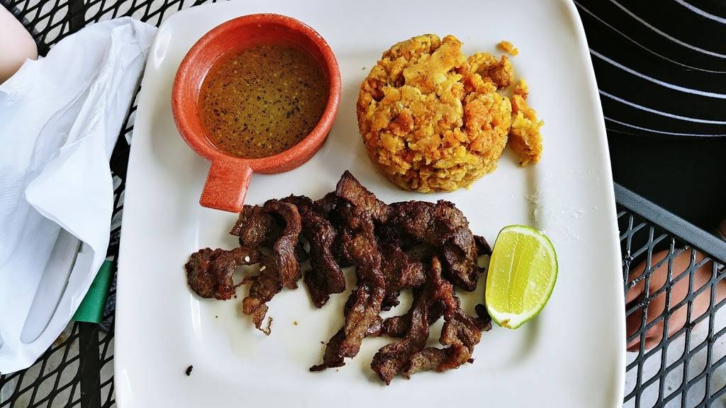 El Toro Restaurant | restaurant | 11 Gateway Blvd S Suite#7, Savannah, GA 31419, USA | 9123088379 OR +1 912-308-8379