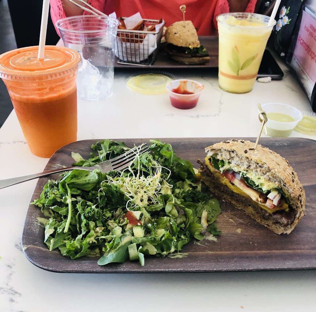 Carrot Express - Boca Raton | restaurant | 10 E Palmetto Park Rd #102, Boca Raton, FL 33432, USA | 5617174175 OR +1 561-717-4175