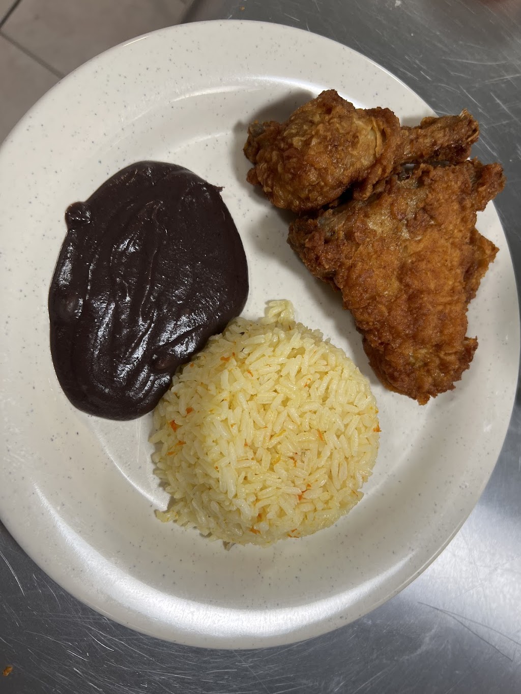 antigua kitchenette &grocery inc | restaurant | 1708 Bath Ave, Brooklyn, NY 11214, USA | 9175221864 OR +1 917-522-1864