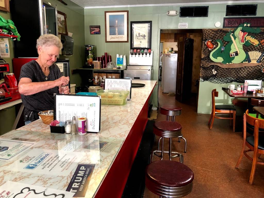 Krazy Cajun Cafe | restaurant | 411 6th St, Mamou, LA 70554, USA | 3374682552 OR +1 337-468-2552