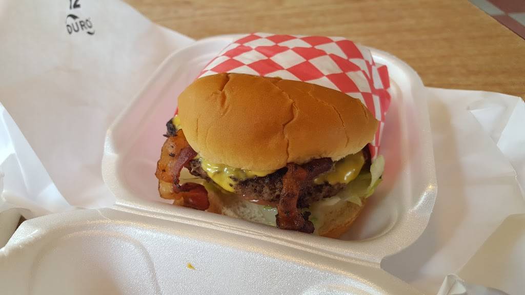 Chompers Diner | restaurant | 17951 US-19, Fanning Springs, FL 32693, USA | 3524638383 OR +1 352-463-8383