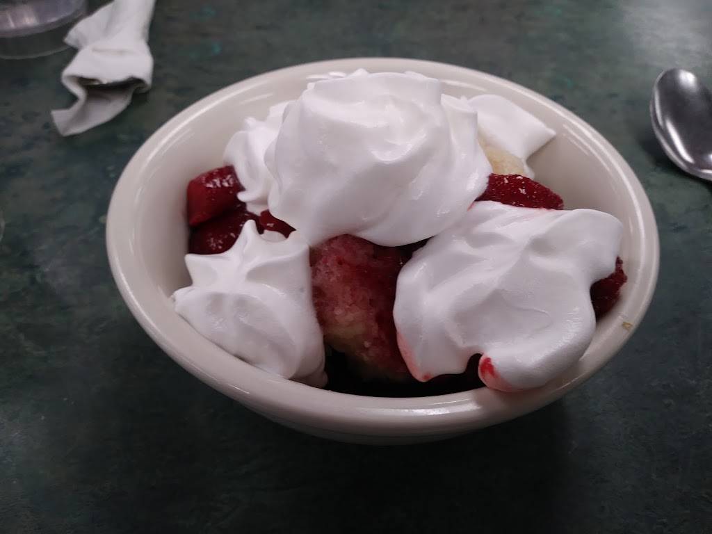 Early Bird Restaurant | restaurant | 37 Main St, Oakland, ME 04963, USA | 2074659608 OR +1 207-465-9608