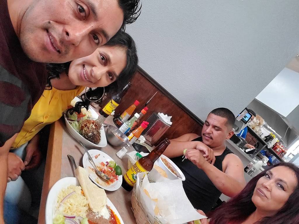 Mr Camarón | restaurant | 1312 Crows Landing Rd, Modesto, CA 95351, USA | 2095441530 OR +1 209-544-1530