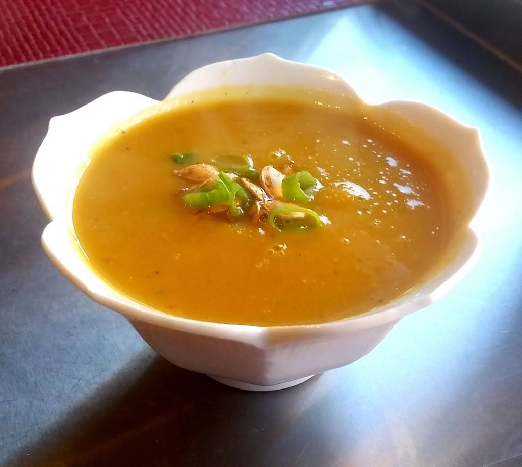 Chi Food Bistro | restaurant | 2 Oakland Ave, Warwick, NY 10990, USA | 8453248956 OR +1 845-324-8956