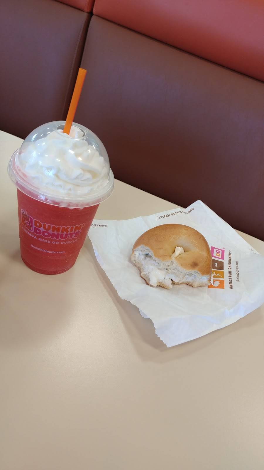 Dunkin | bakery | 300 E Atlantic Blvd, Pompano Beach, FL 33060, USA | 9547842784 OR +1 954-784-2784