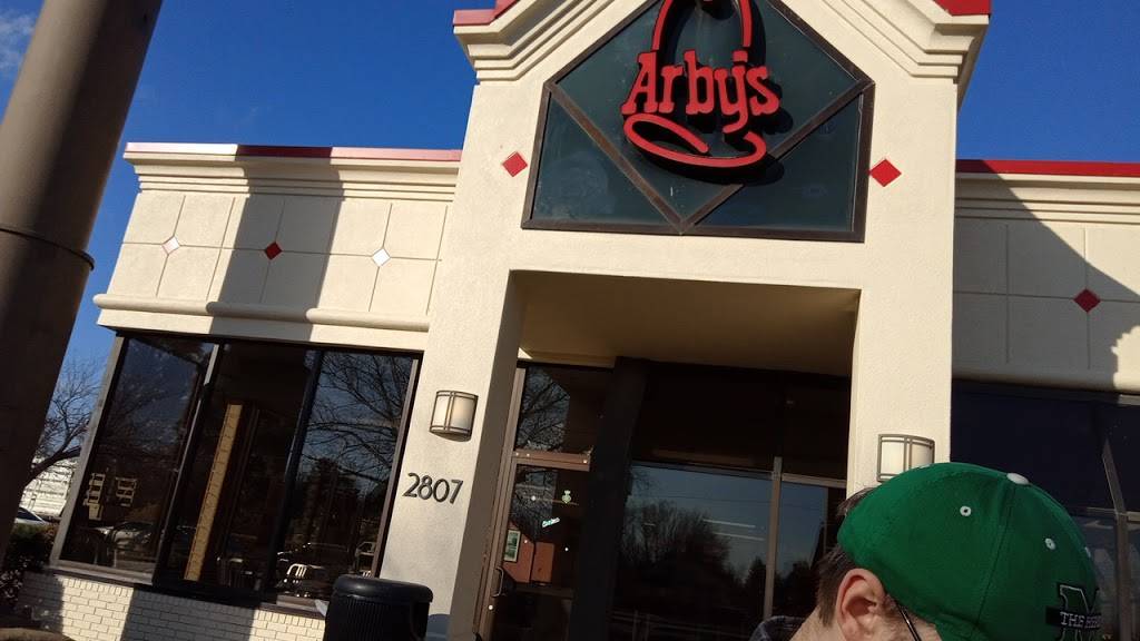 Arbys | restaurant | 2807 SE 14th St, Bentonville, AR 72712, USA | 4792736605 OR +1 479-273-6605