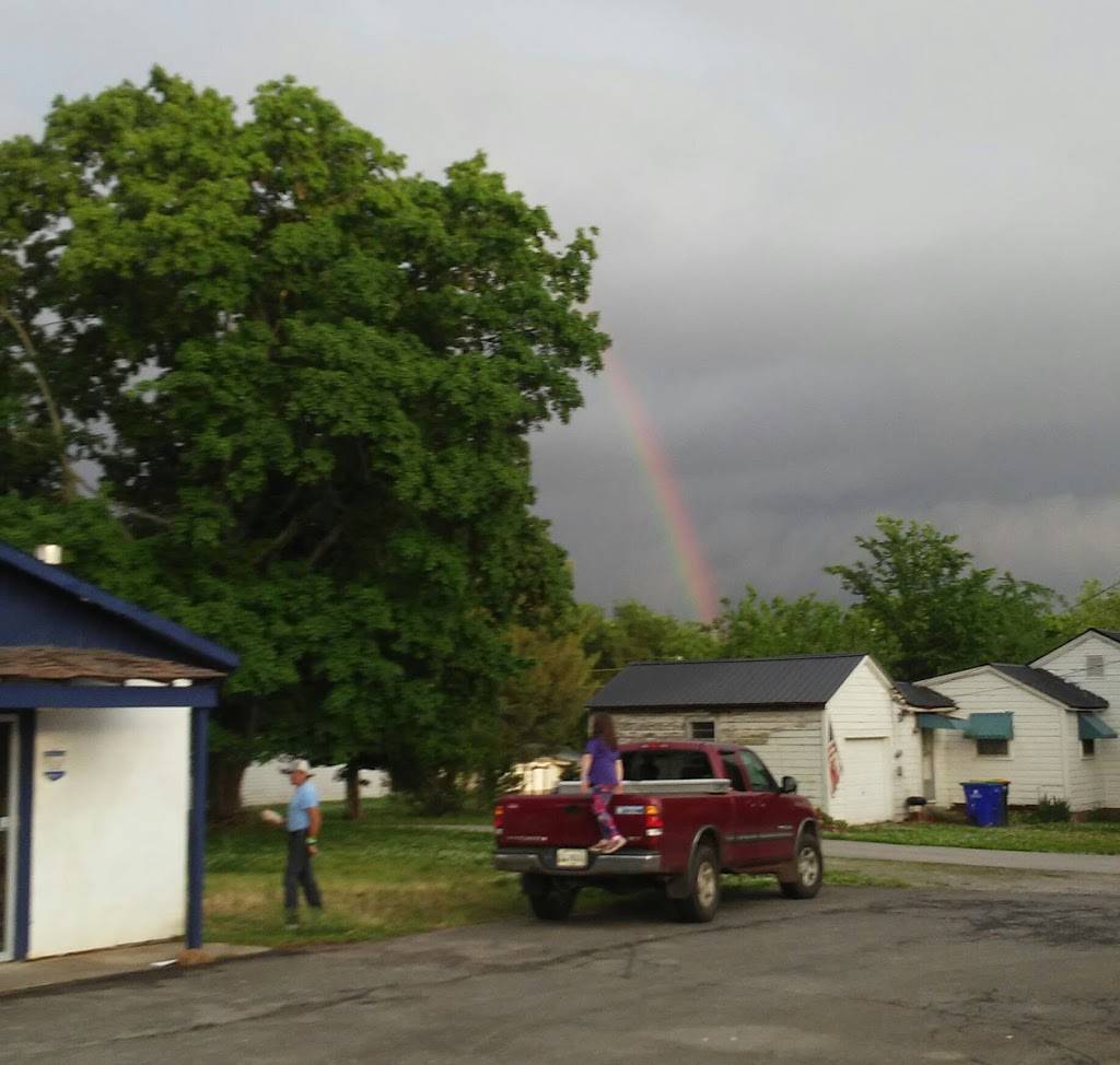 Hideaway of Adairville | restaurant | 106 W Gallatin St, Adairville, KY 42202, USA | 2705393776 OR +1 270-539-3776