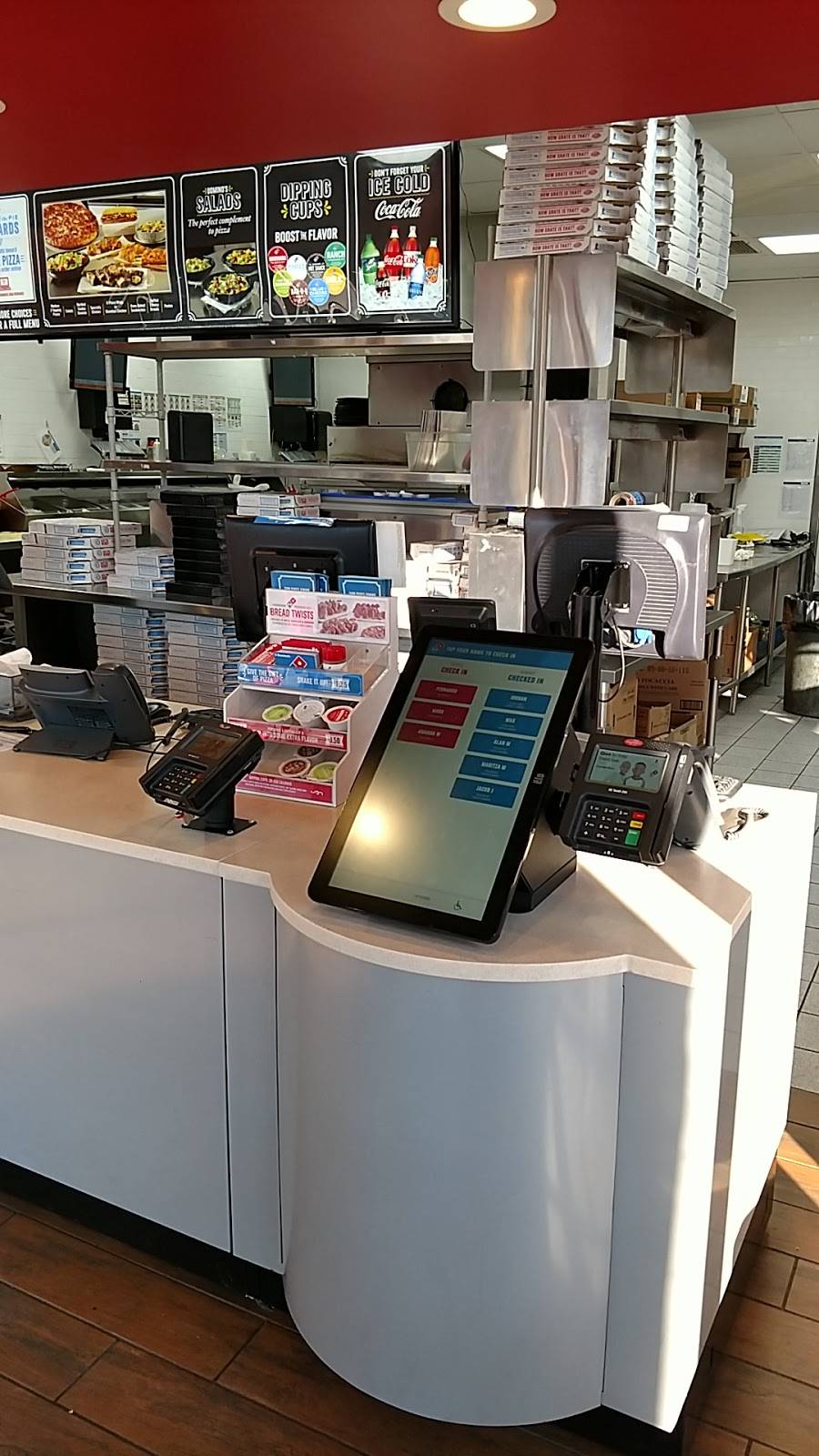 Dominos Pizza | meal delivery | 5833 N 35th Ave, Phoenix, AZ 85017, USA | 6022493030 OR +1 602-249-3030