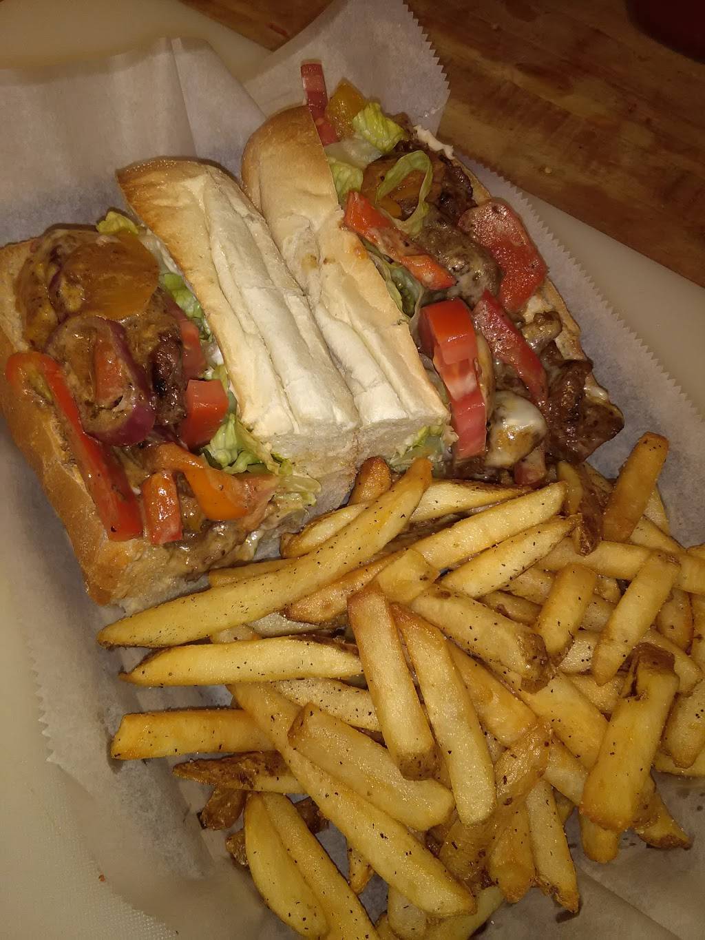 Turf Restaurant | restaurant | 142 Grand St, Waterbury, CT 06702, USA | 2037536256 OR +1 203-753-6256