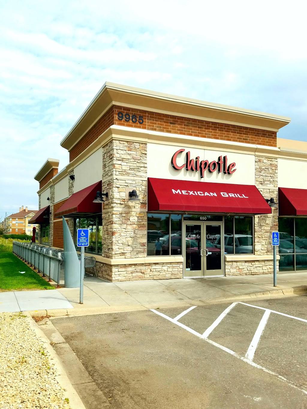 Chipotle Mexican Grill | restaurant | 9965 Hudson Pl Ste 650, Woodbury, MN 55125, USA | 6517391164 OR +1 651-739-1164