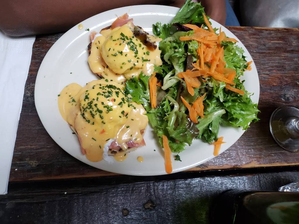 Black Swan | restaurant | 1048 Bedford Ave, Brooklyn, NY 11205, USA | 7187834744 OR +1 718-783-4744