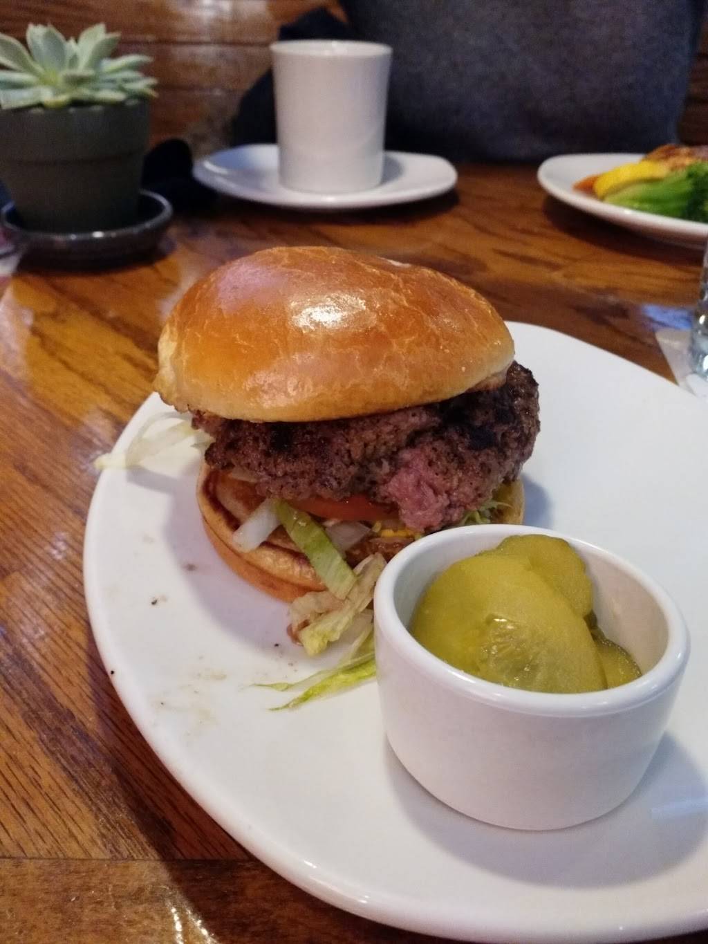 Outback Steakhouse | restaurant | 2402 N Prospect Ave, Champaign, IL 61822, USA | 2173983322 OR +1 217-398-3322