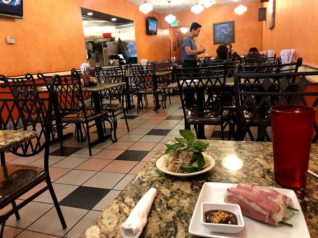 Saigon Noodle House | restaurant | 4606 US-280 #108, Birmingham, AL 35242, USA | 2054081800 OR +1 205-408-1800